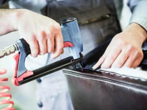 Curso online Profesional de Tapizado de Mobiliario y Mural
